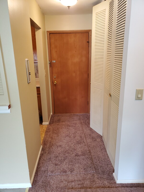 Foto del edificio - 5901 W Brown Deer Rd