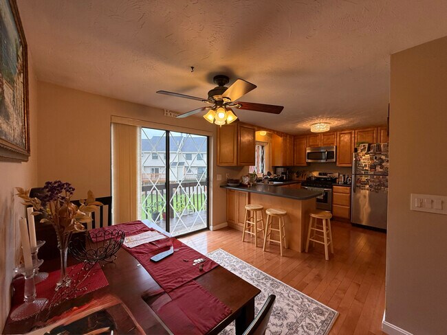 Foto del edificio - 7 Rollins Ct