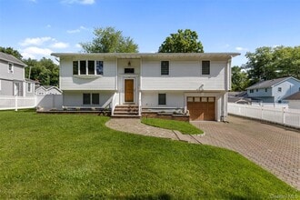 Building Photo - 118 Old Tappan Rd