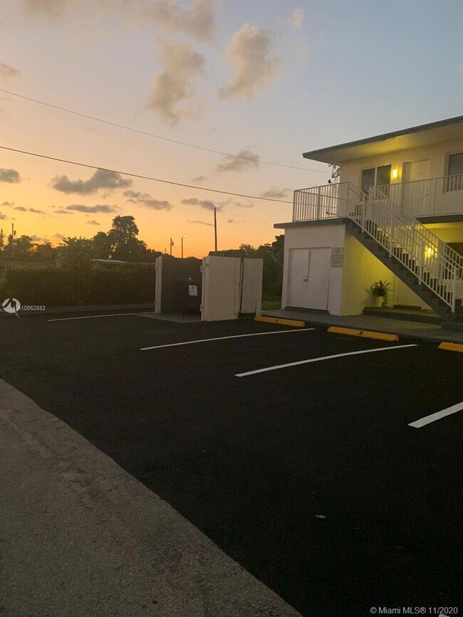 Foto del edificio - 101 NW 29th Ave