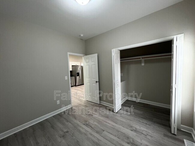 Foto del edificio - 2307 Owen St
