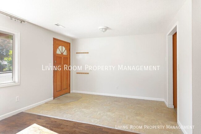 Building Photo - Brentwood-Darlington Ranch With Air Condit...
