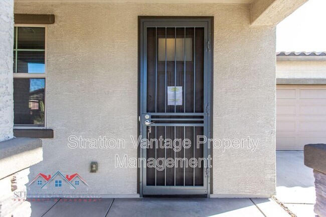 Building Photo - 2725 S Gordon