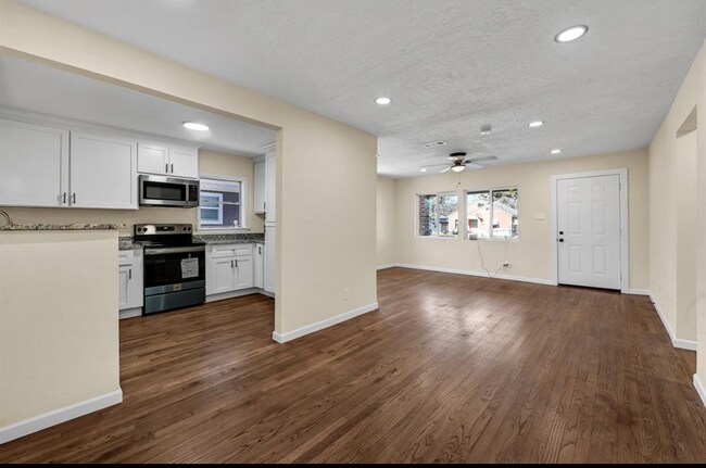 Foto del edificio - 3446 Seabrook St