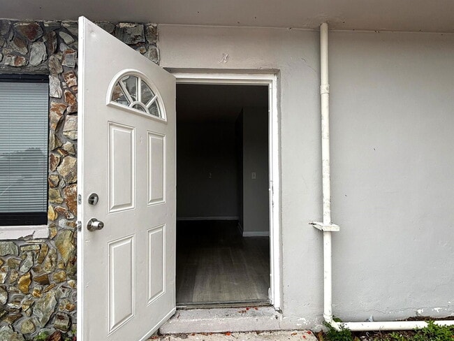 Building Photo - 7635 SW 10th St
