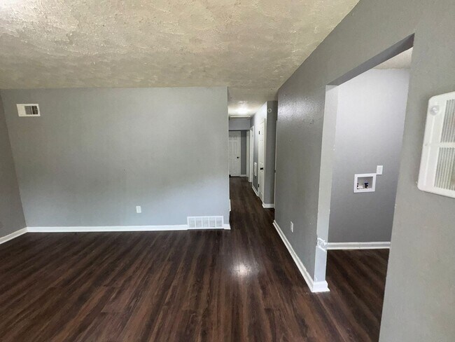 Building Photo - New Rental Opportunity in Memphis!