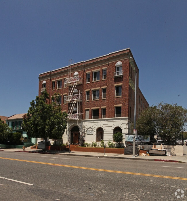 Koreatown Studio Senior Apartments for Rent Los Angeles, CA 2,160