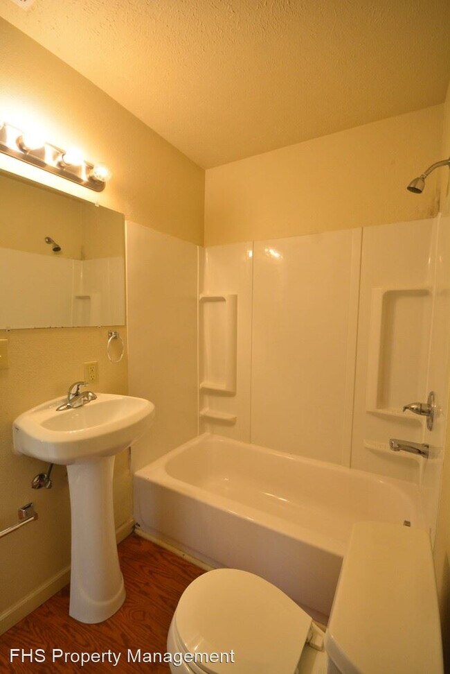Building Photo - 2 br, 1 bath House - 1631 W Florida St