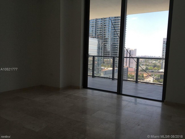 Building Photo - 1 br, 1 bath  - Reach Brickell City Center