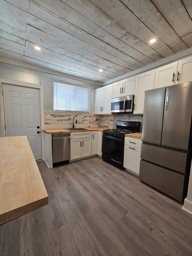 Foto del edificio - 3427 Livingston St