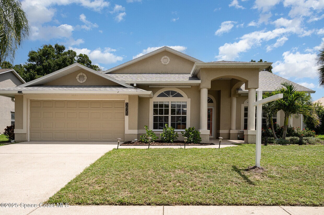 Foto principal - 3623 Egret Dr