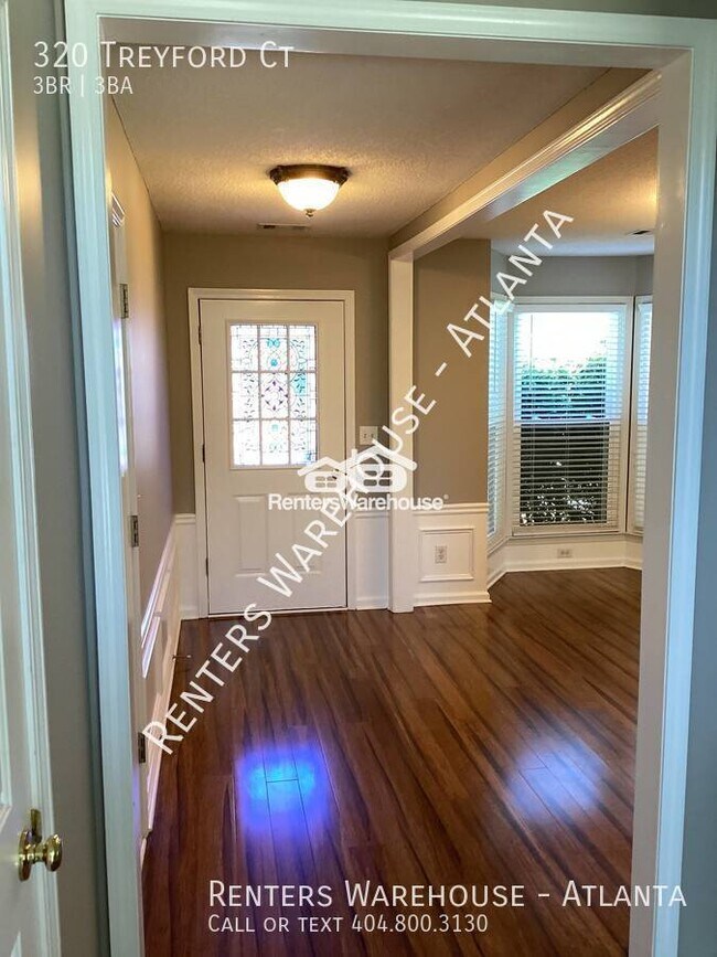 Foto del edificio - Cozy Home in Johns Creek with a flat fence...
