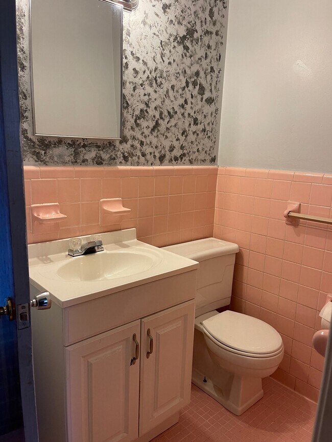 Foto del edificio - 2803 Brett Rd NW