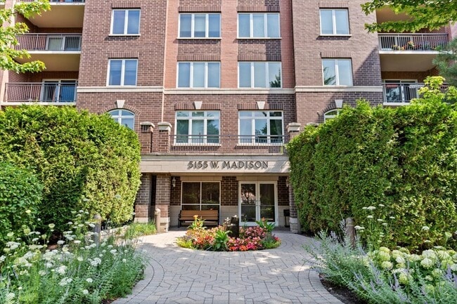 Building Photo - 5155 Madison St