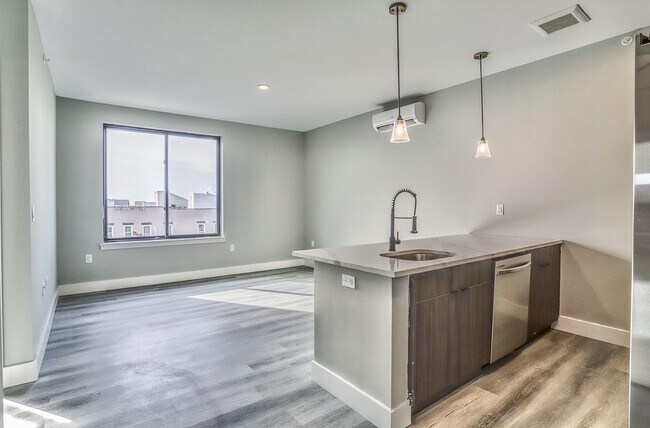 Foto del edificio - 3516 John F. Kennedy Blvd