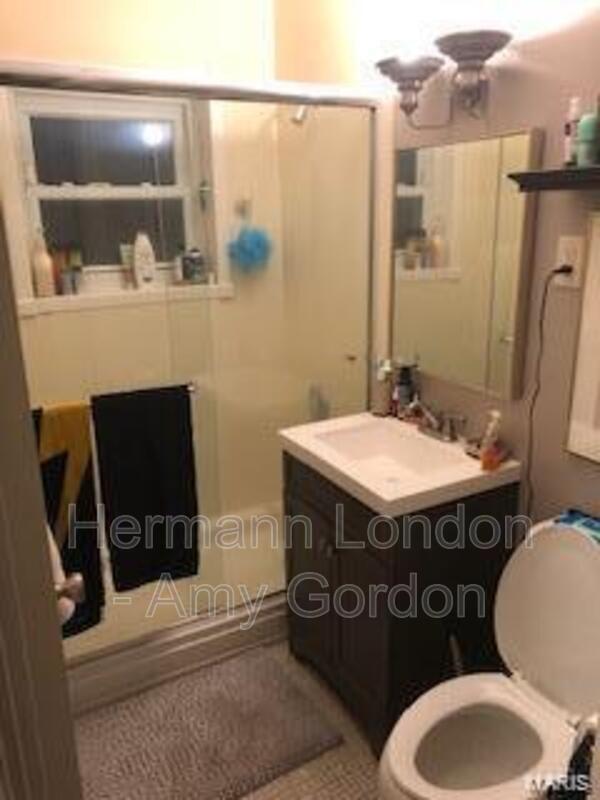 Foto del edificio - 1329 Tamm Ave