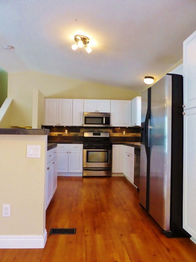 Building Photo - 3614 Trailcliff Place