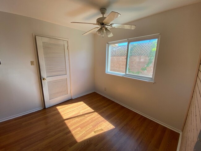 Building Photo - Palmdale 3 Bedroom