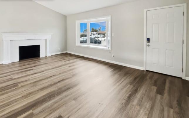 Building Photo - 174 Gardenia Ave
