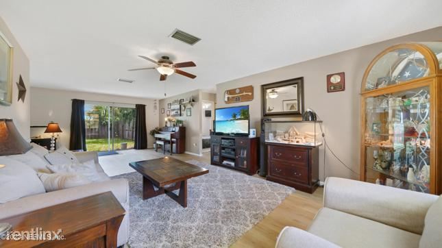 Building Photo - 3 br, 2 bath House - 294 Shores Blvd