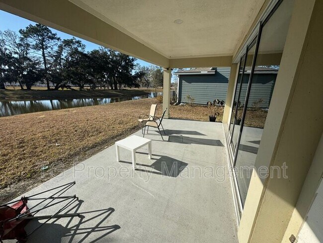 Foto del edificio - 217 Red Barn Rd