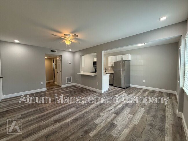 Foto del edificio - 4715 Rio Grande Ave