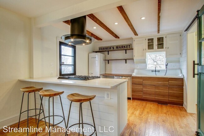 Building Photo - 2 br, 2 bath House - 123 Grant Ave.