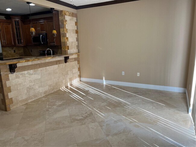 Foto del edificio - 2765 SW 83rd Ave  108 Miramar Fl 33025