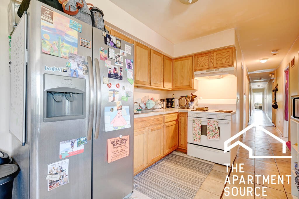 Primary Photo - 3215 W Armitage Ave