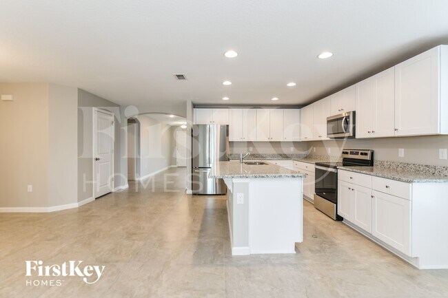 Foto del edificio - 405 Earhart Dr