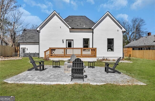 Foto del edificio - 1774 Vesta Ave