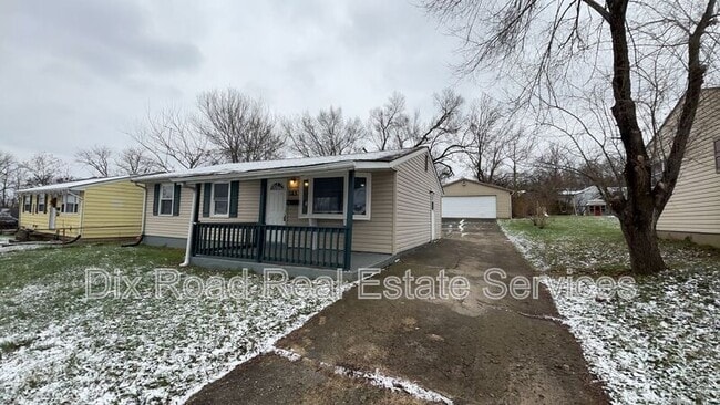 Photo - 163 Tecumseh Dr House