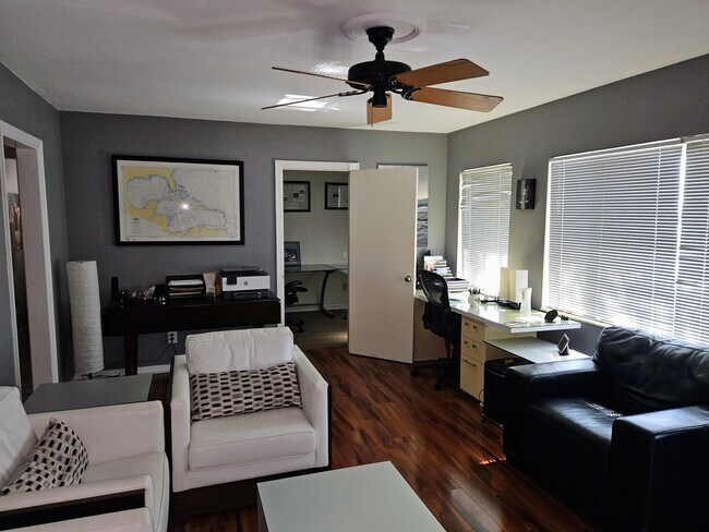 Foto del edificio - 2027 Beach Dr SE
