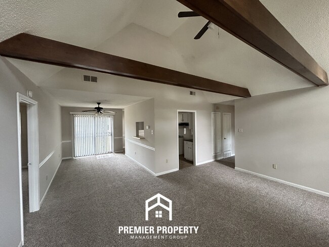 Building Photo - Stunning 3BR/2BA in Southeast Memphis | Vaulted Ceilings & Floor-to-Ceiling Fireplace
