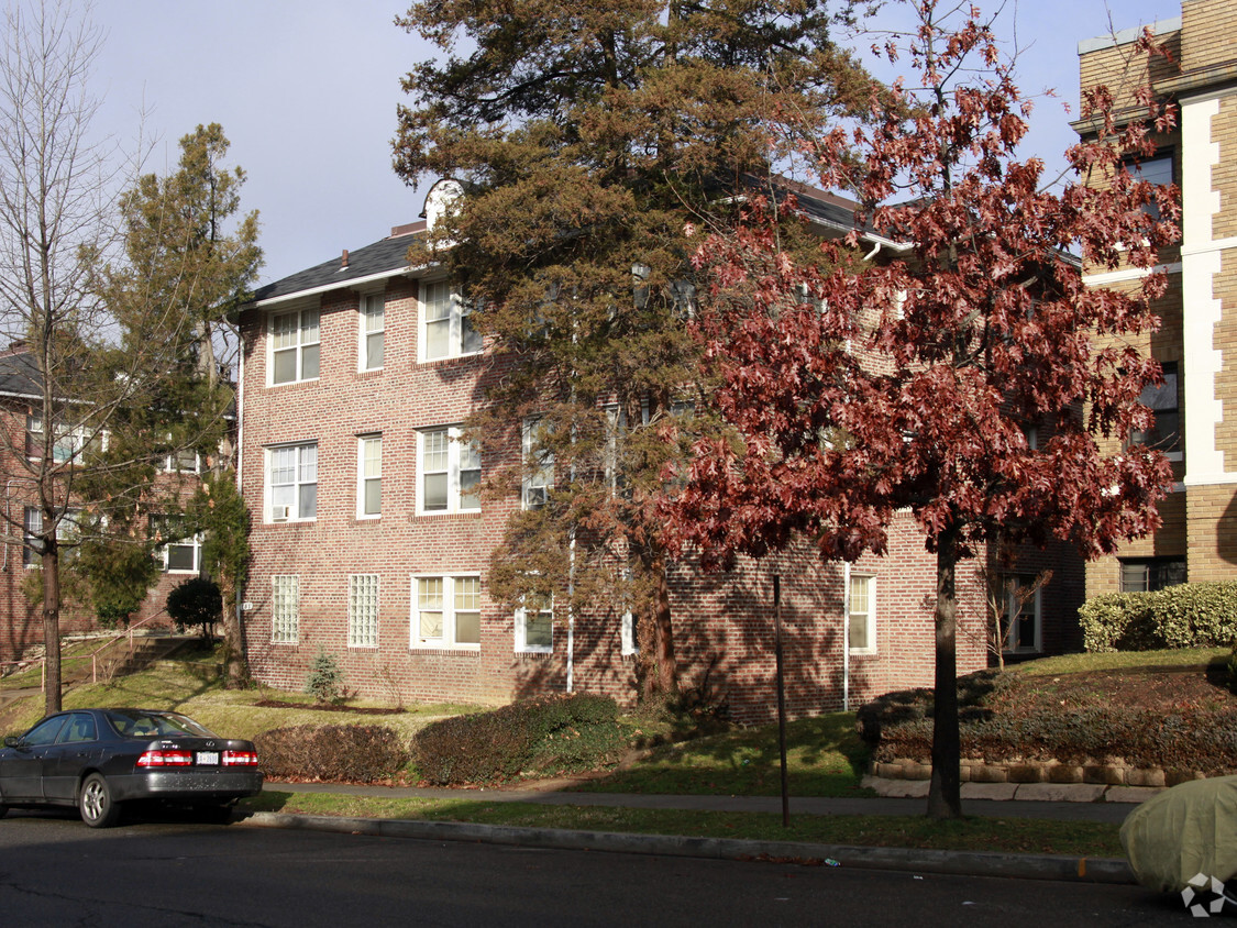 Primary Photo - 131 Webster St NW