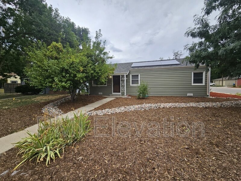 Foto principal - 4690 S Grant St
