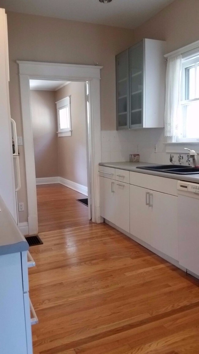 205 Desha Rd, Lexington, KY 40502 - House for Rent in ...