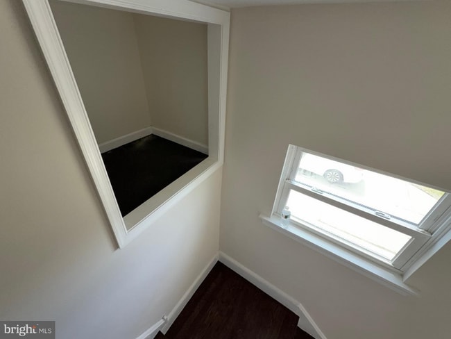 Building Photo - 1210 Eldridge Ave