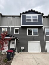 Building Photo - 7861 Houston Lp