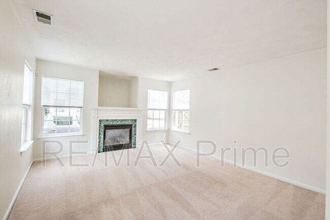Building Photo - 1560 Wynd Crest Way