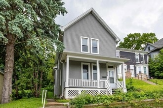 Building Photo - 639 Caledonia Pl