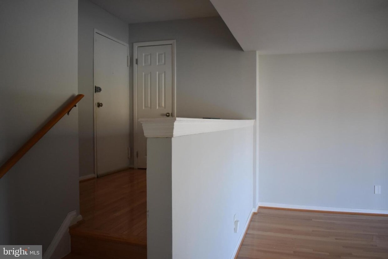 5578 Burnside Dr Unit 3, Rockville, MD 20853 Room for Rent in
