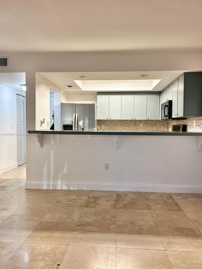 Foto del edificio - 701 NW 19th St