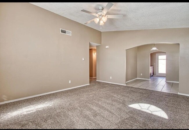 Foto del edificio - 14729 Cactus View Ct