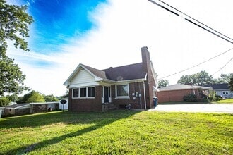 Building Photo - 4004 Upper Mt Vernon Rd