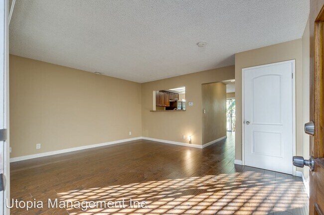 Foto del edificio - 948 Gillespie Dr