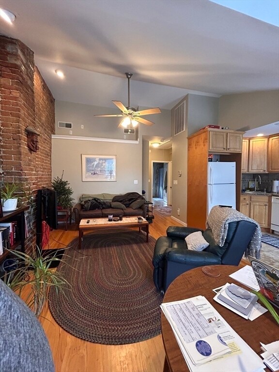 Foto del edificio - 141 Galen St