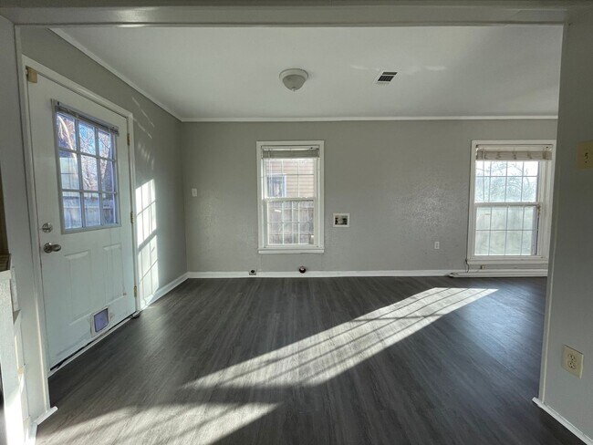 Foto del edificio - 2 br, 1 bath House - 3421 Ethel Ave.