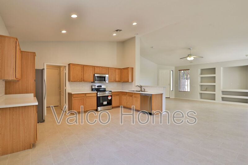 Photo - 20695 N 94th Dr