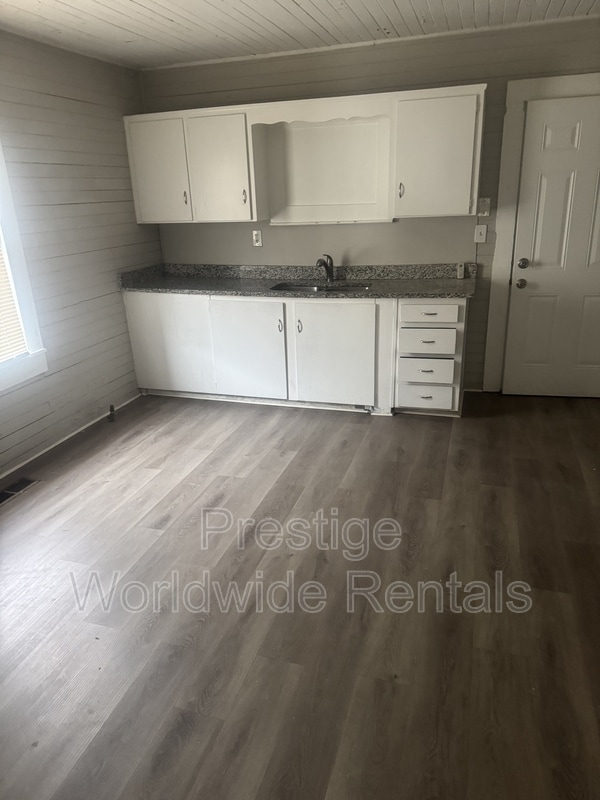 Foto del edificio - 3905 Oates Ave